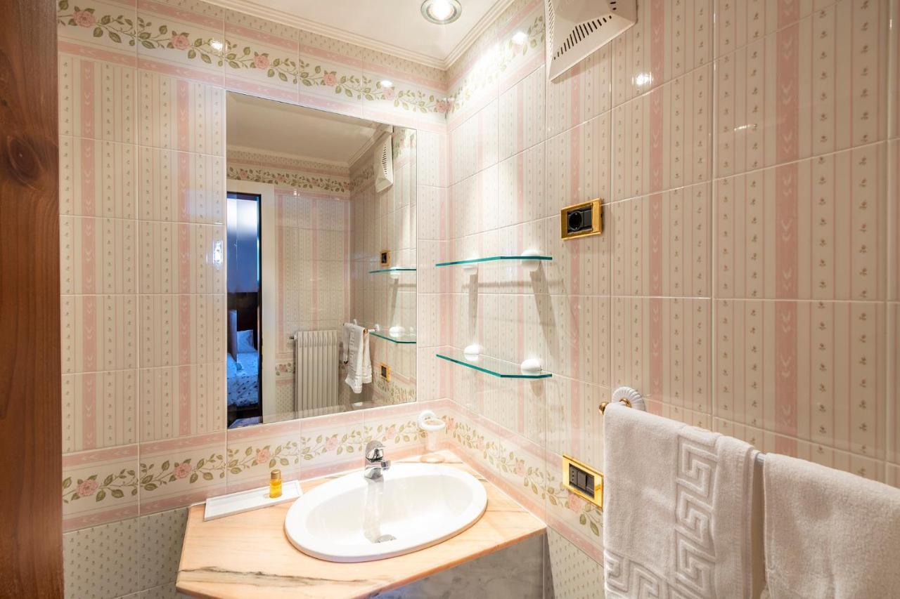 Hotel Sochers Club Selva di Val Gardena Luaran gambar