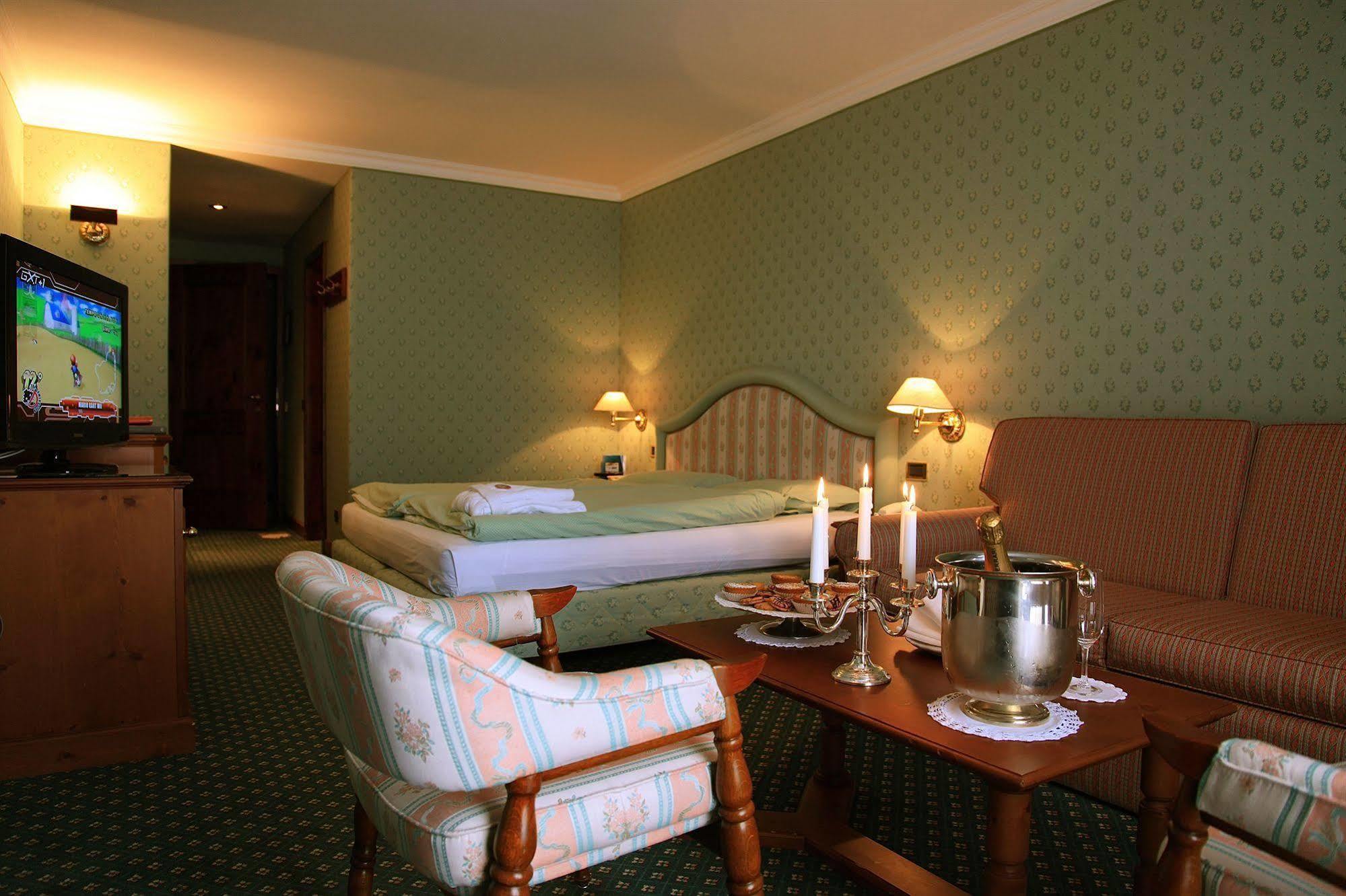 Hotel Sochers Club Selva di Val Gardena Luaran gambar